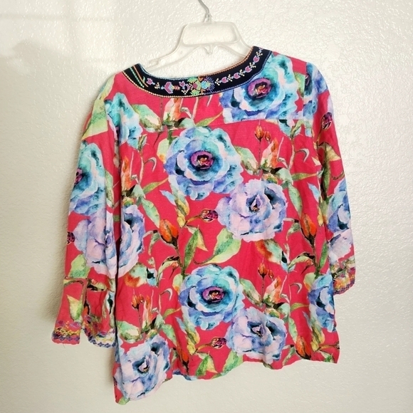 Soft Surroundings Top Linen Blend Bell Sleeves Embroidered Side Slits Chic sz LP - Picture 6 of 7